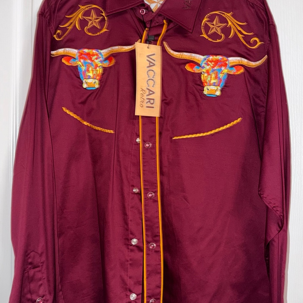 Vaccari Men's Western Shirt with Embroidered Longhorns